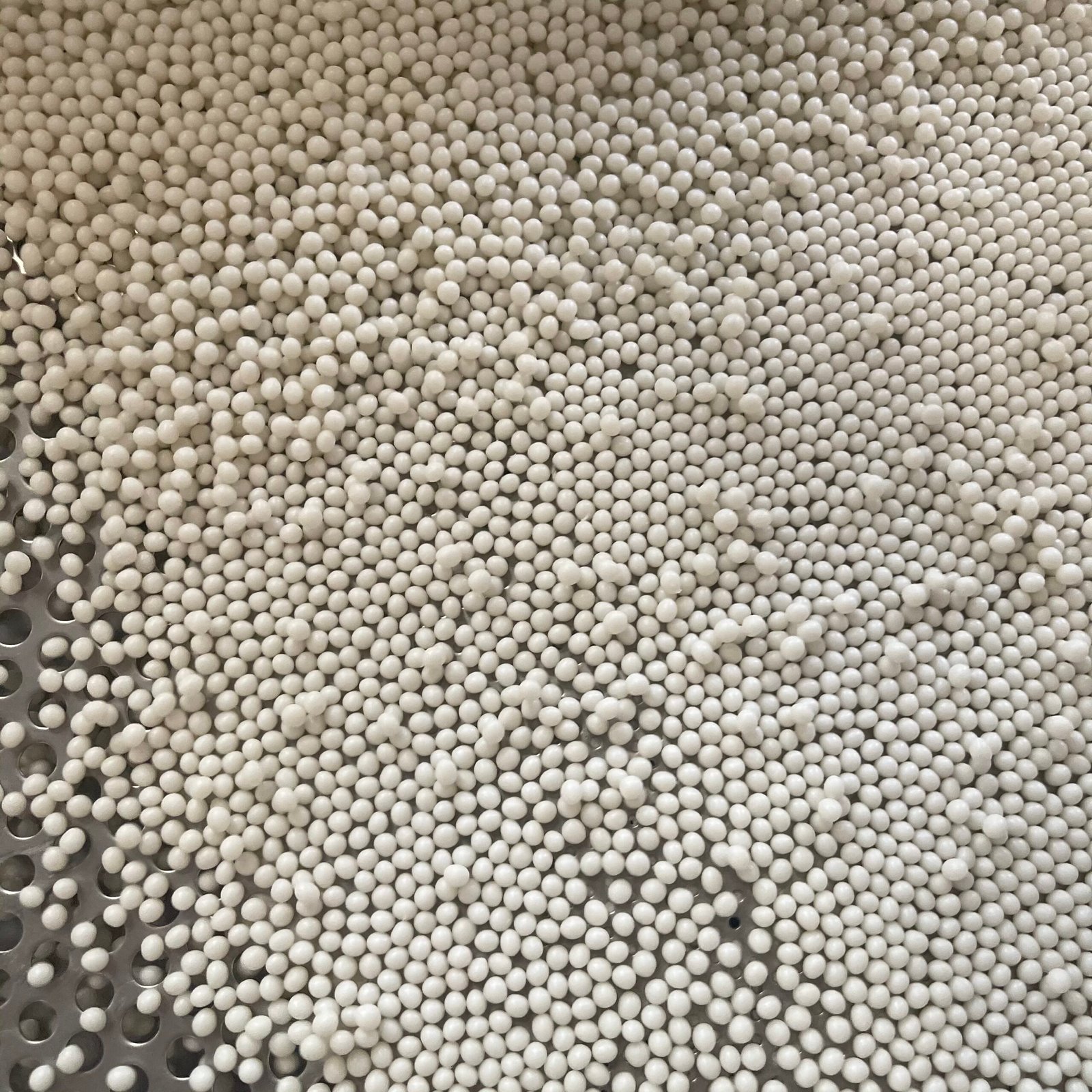 EVA Hot Melt Adhesive: Comprehensive Guide by Luyao Industry